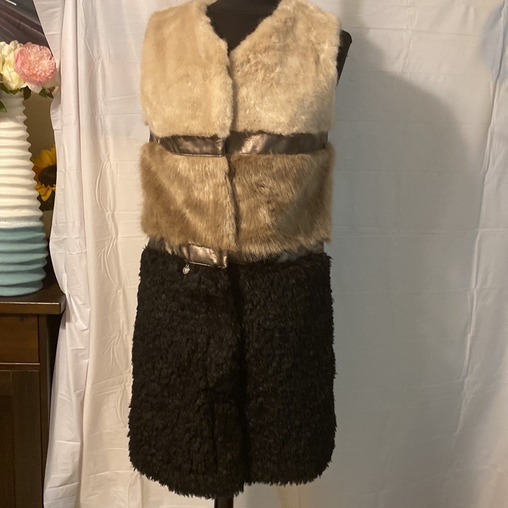 URBANCODE LONDON NATURAL COYOTE FAUX FUR VEST SIZE UK8 US 4 LIKE NEW